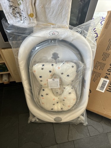 Homcom foldable portable baby