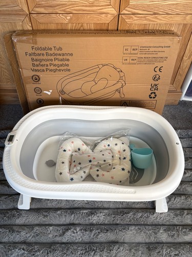 Foldable baby bath tub - baby,